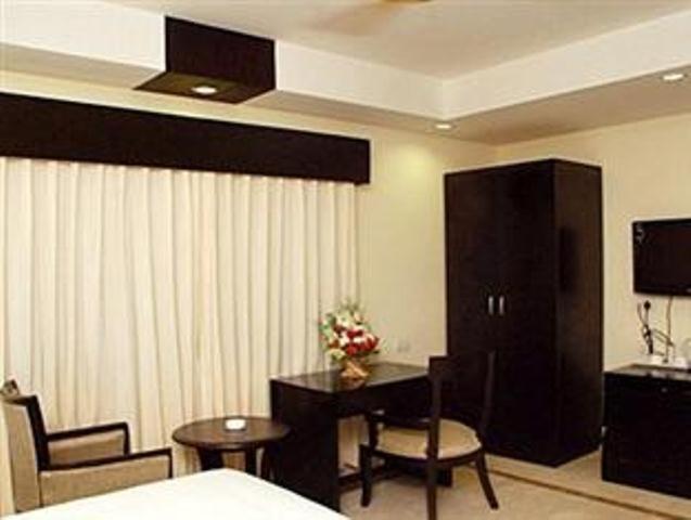 Hotel Meridian Plaza New Delhi