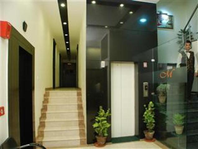 Meridian Plaza Hotel 3*