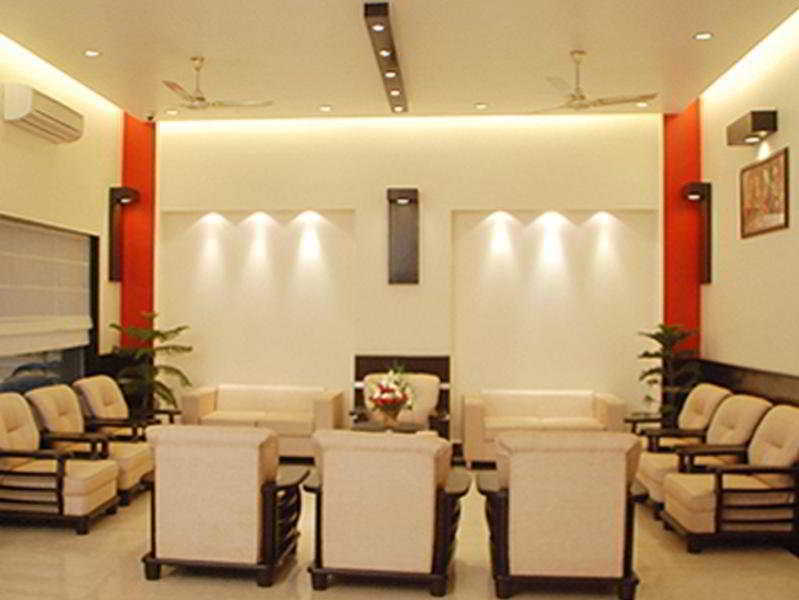 Hotel Meridian Plaza 3*
